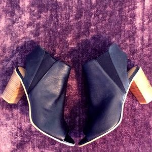 Steve Madden Black Leather Shoes